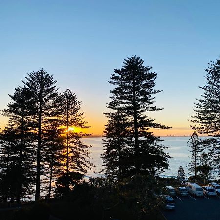Rainbow Bay Beachhouse Coolangatta Экстерьер фото